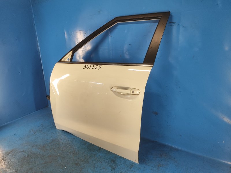 Door SSANGYONG TIVOLI 15-19 Left. Front.