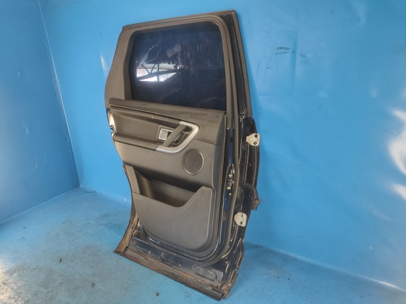 Door LAND ROVER DISCOVERY Sport 15-19 Left. Rear.