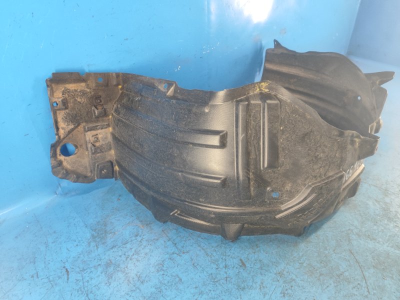 LEXUS LBX 23-Left fender liner Before.