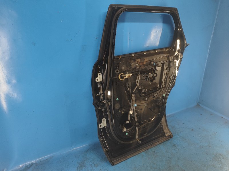 Door LAND ROVER VELAR 17- Right Rear