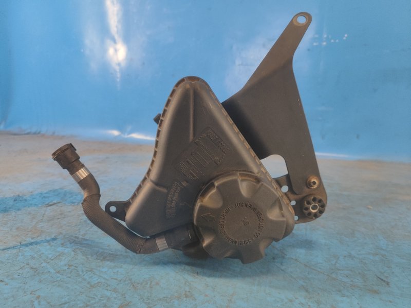 Expansion tank BMW 5 SERIES (F10) 11-13