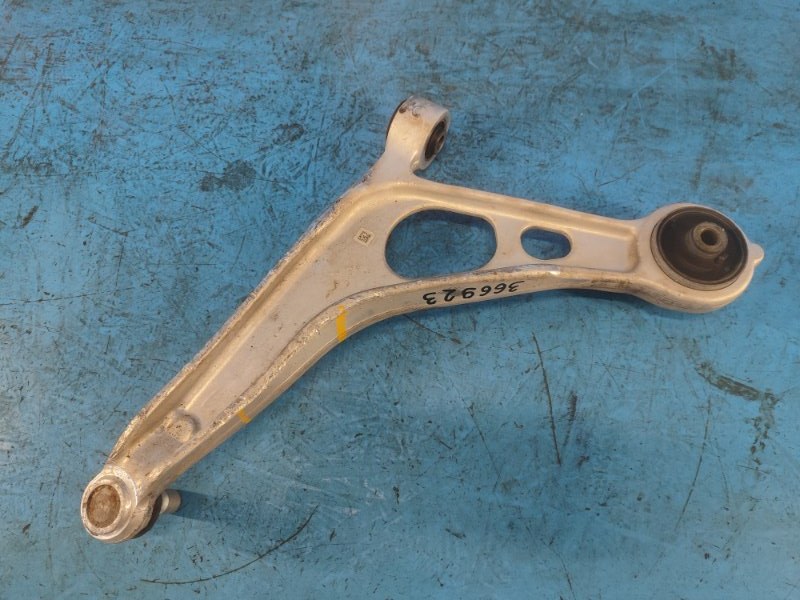 Lower front suspension arm NISSAN X-TRAIL/ROGUE T33 20-2021 Right.