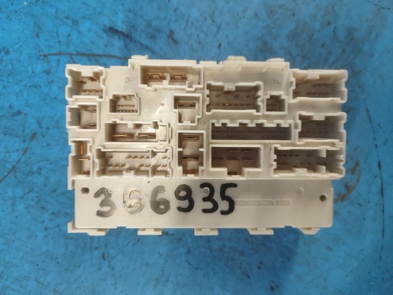 Nissan X-TRAIL/ROGUE T33 2021 Interior Fuse Box