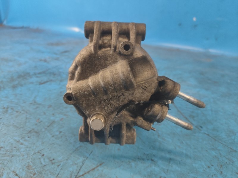 Air conditioning compressor SSANGYONG TIVOLI 15-19