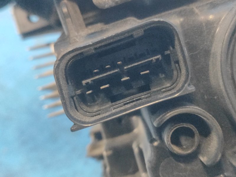Headlight BMW 5 SERIES (F10) 11-13 Right.