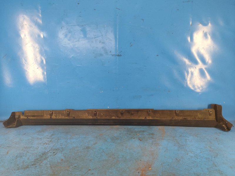 External door sill trim NISSAN X-TRAIL/ROGUE T32 13-20 Left.